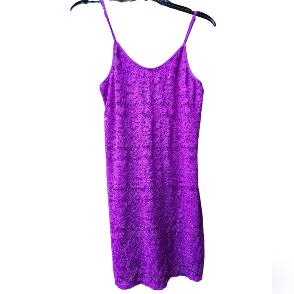 Textured lace short dress